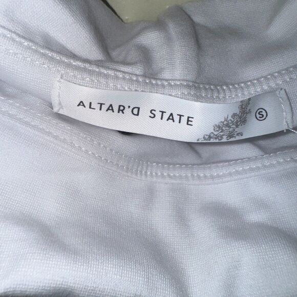 Altar'd State New Women's Off Shoulders Crop Top Tank White Size Small - Picture 4 of 4